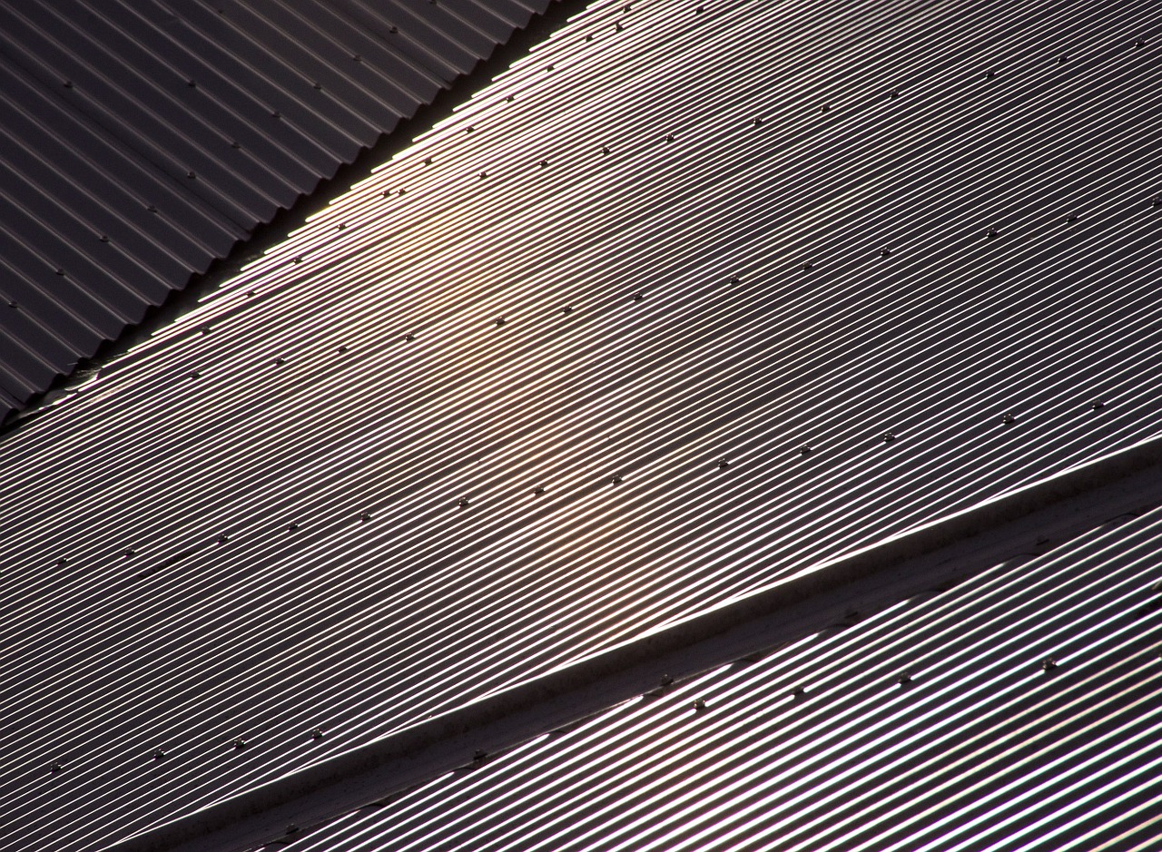 Steel Roofing With Rivets